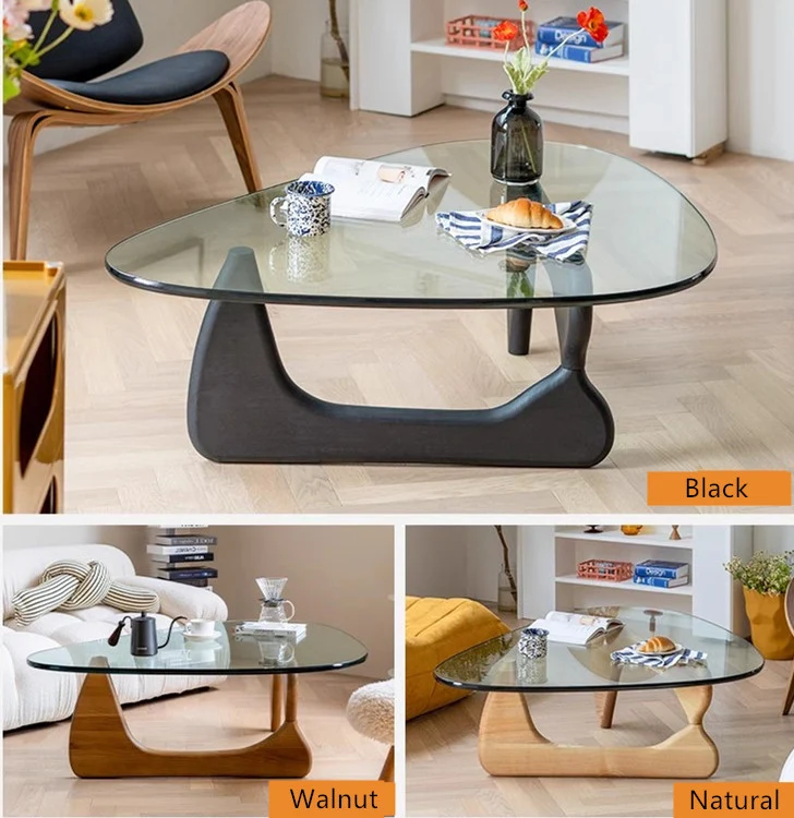 Minimalistischer Couchtisch aus gehärtetem Glas