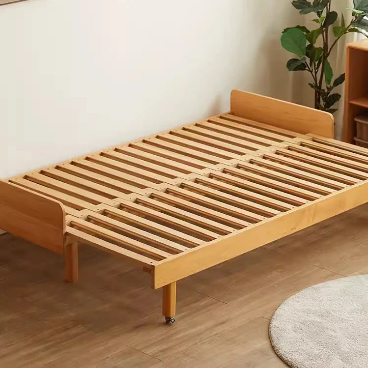 Ausziehbares Tagesbett aus massivem Buchenholz von Japandi