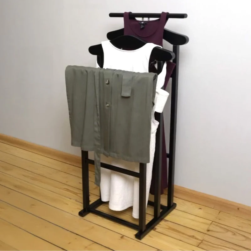 ARIT Maxi – Herrendiener für Damen und Herren aus massiver Buche mit 2 Kleiderbügeln und 2 Hosenhaltern, Schwarz, Made in Italy